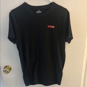 Hollister Men's Black T-Shirt